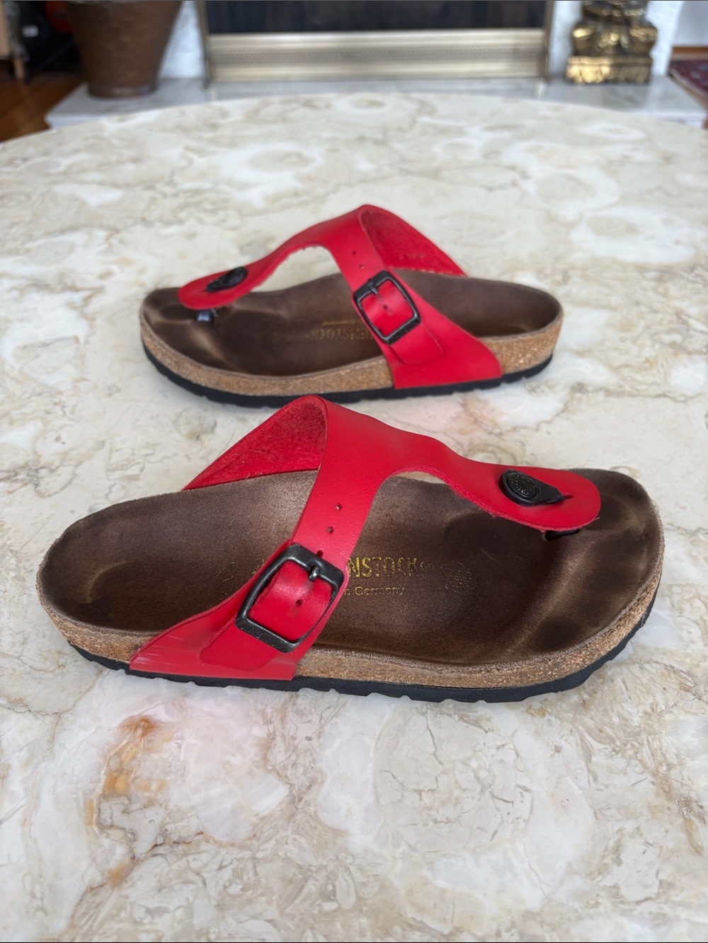 Birkenstock Gizeh Birko-Flor Red Sandals - Picture 5 of 15